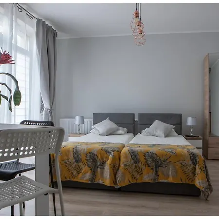 Na Wynajem Homestay *